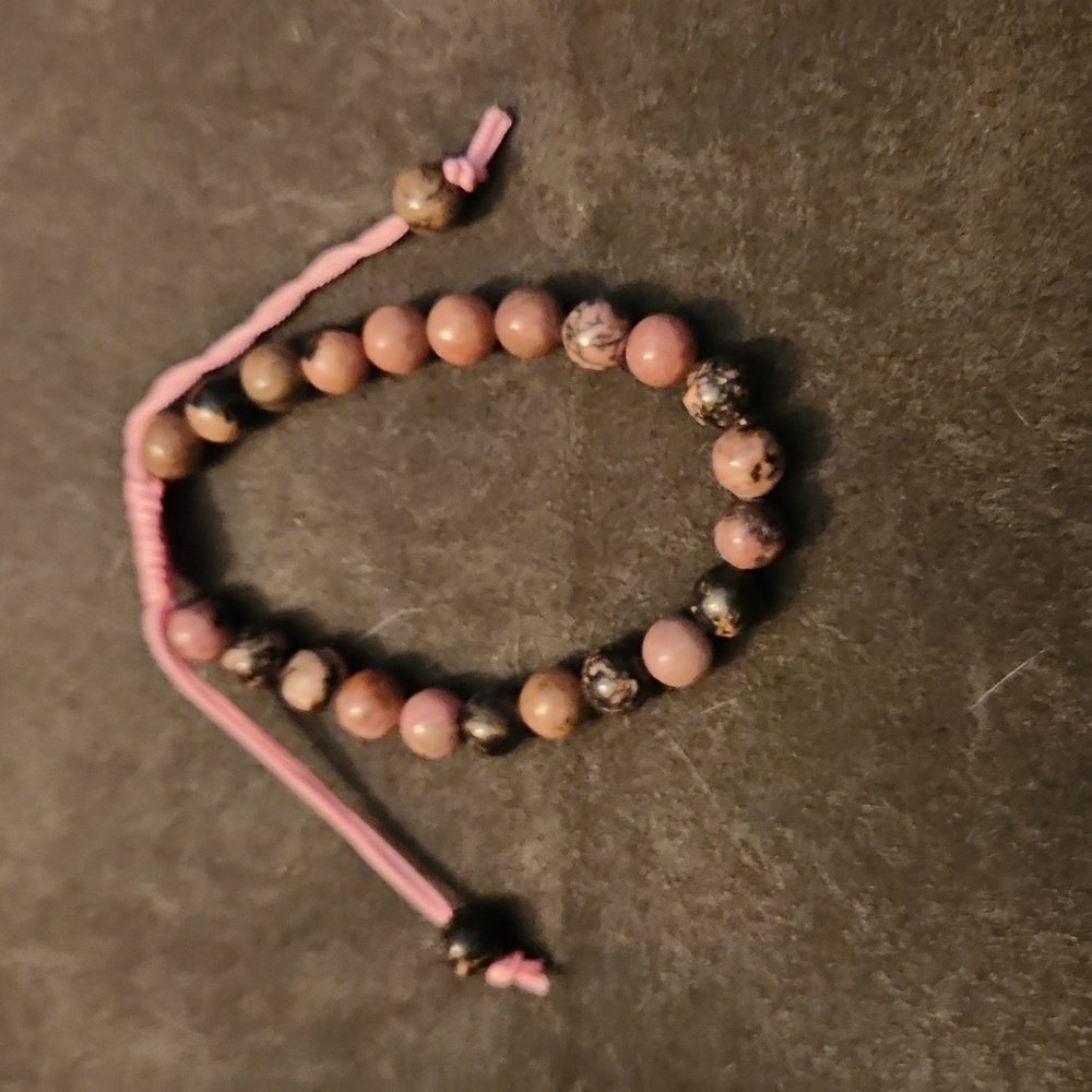 Anaya Agate adjustable bracket